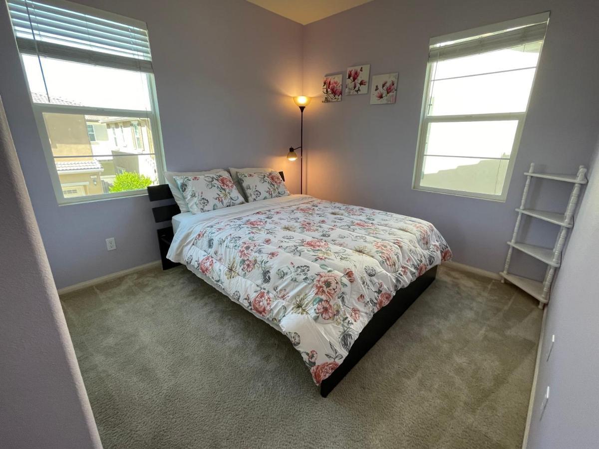 Spacious And Modern Home Near Temecula Wineries Murrieta Exteriör bild